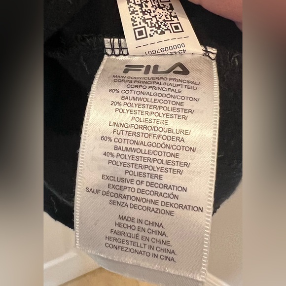 FILA Sweatshirt & Fleece Logo Men. Made in China . Size: US: XXL . Almost New - Picture 9 of 9